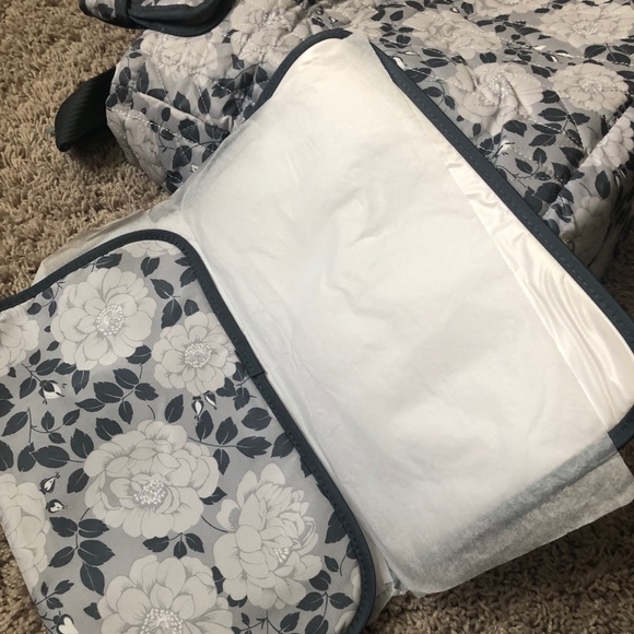 Laura Ashley quilted floral bag - Picture 6 of 7